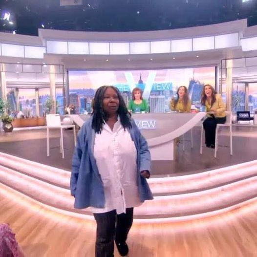 ‘I’m Leaving Y’all’: Whoopi Goldberg Walks Off ‘The View’ Amid Miranda Lambert Controversy. See in the first comment👇👇👇