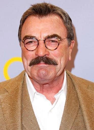 Happy birthday to the legend himself — Tom Selleck 🎉🥳  Where the 79-year-old “Magnum, P.I.” star lives will leave you in tears 😮 photos in the first comments 👇👇👇