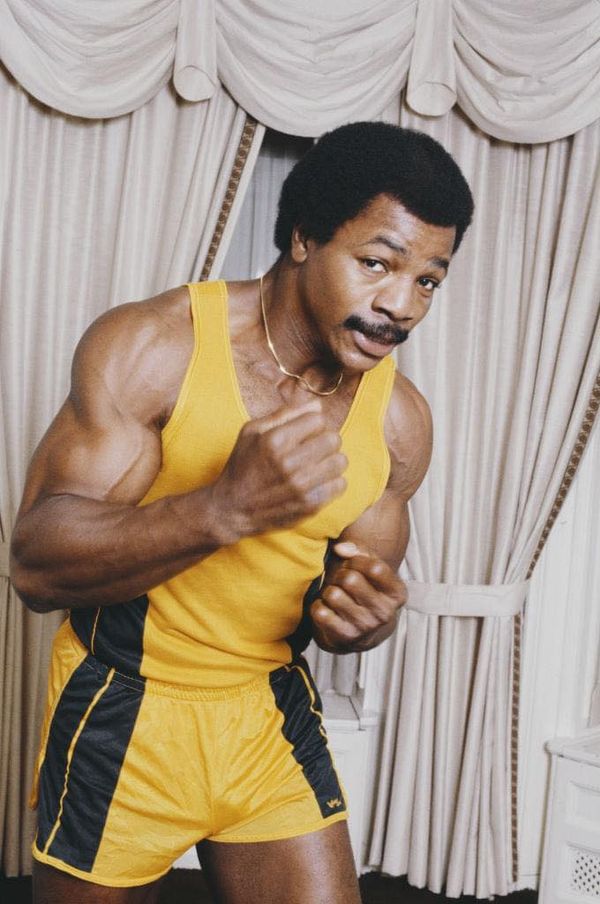 BREAKING: Actor , who played Apollo Creed in the “Rocky” movies and also starred in “Predator” and “The Mandalorian,” has died at 76 — rest in peace to an icon 💔😢 Check the comments to read more: