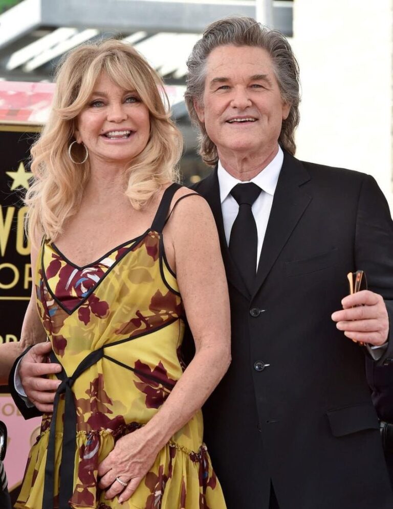 Goldie Hawn and Kurt Russell Continue Their Loved-Up Holiday Trip to Aspen — See the Sweet Pics