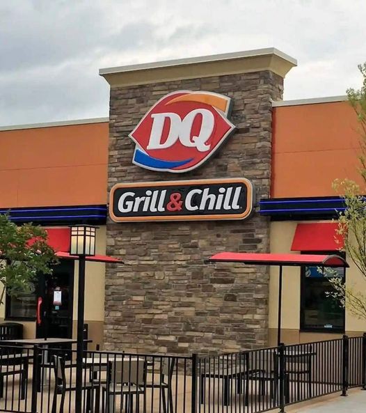 DQ store is in serious trouble after posting this controversial sign. What makes it even worse? The owner refuses to apologize for it 😳 See the sign in comments👇